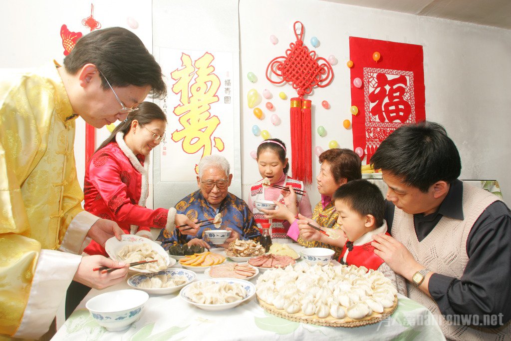 不同地区的春节拜年习俗